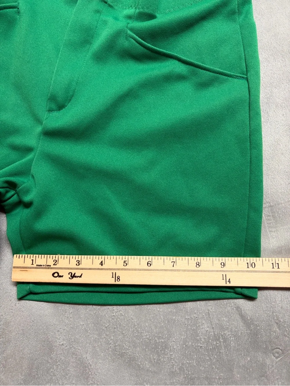 VTG BIKE Athletic C900 Shorts Mens M Green USA Made 80s Coach Gym Polyester Snap